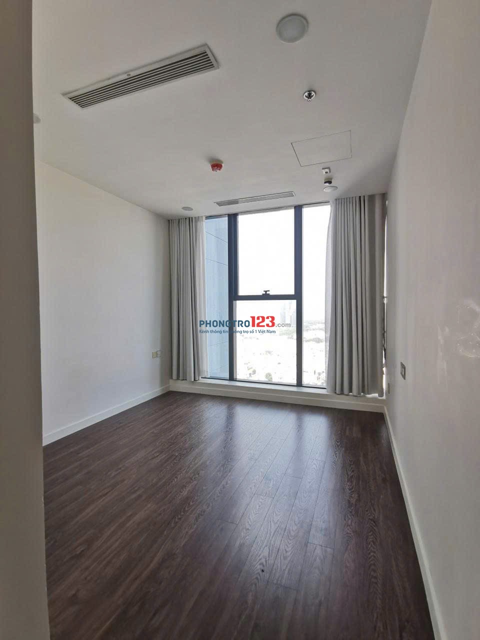 Chung cư Richmond, Nguyễn Xí, BT: 70m2, 2p ngủ, nhà mới, ban công, 12,5tr