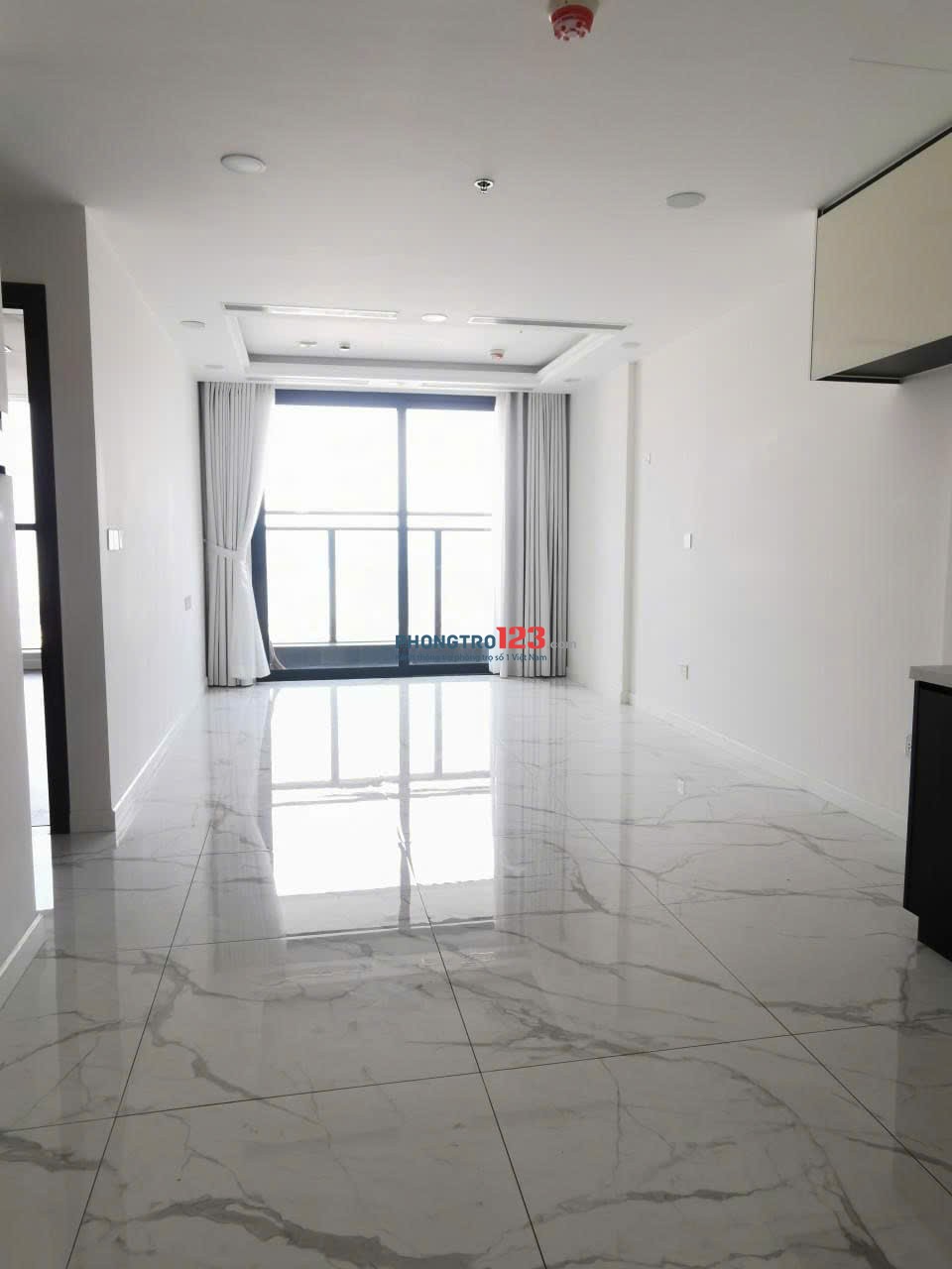 Chung cư Richmond, Nguyễn Xí, BT: 70m2, 2p ngủ, nhà mới, ban công, 12,5tr