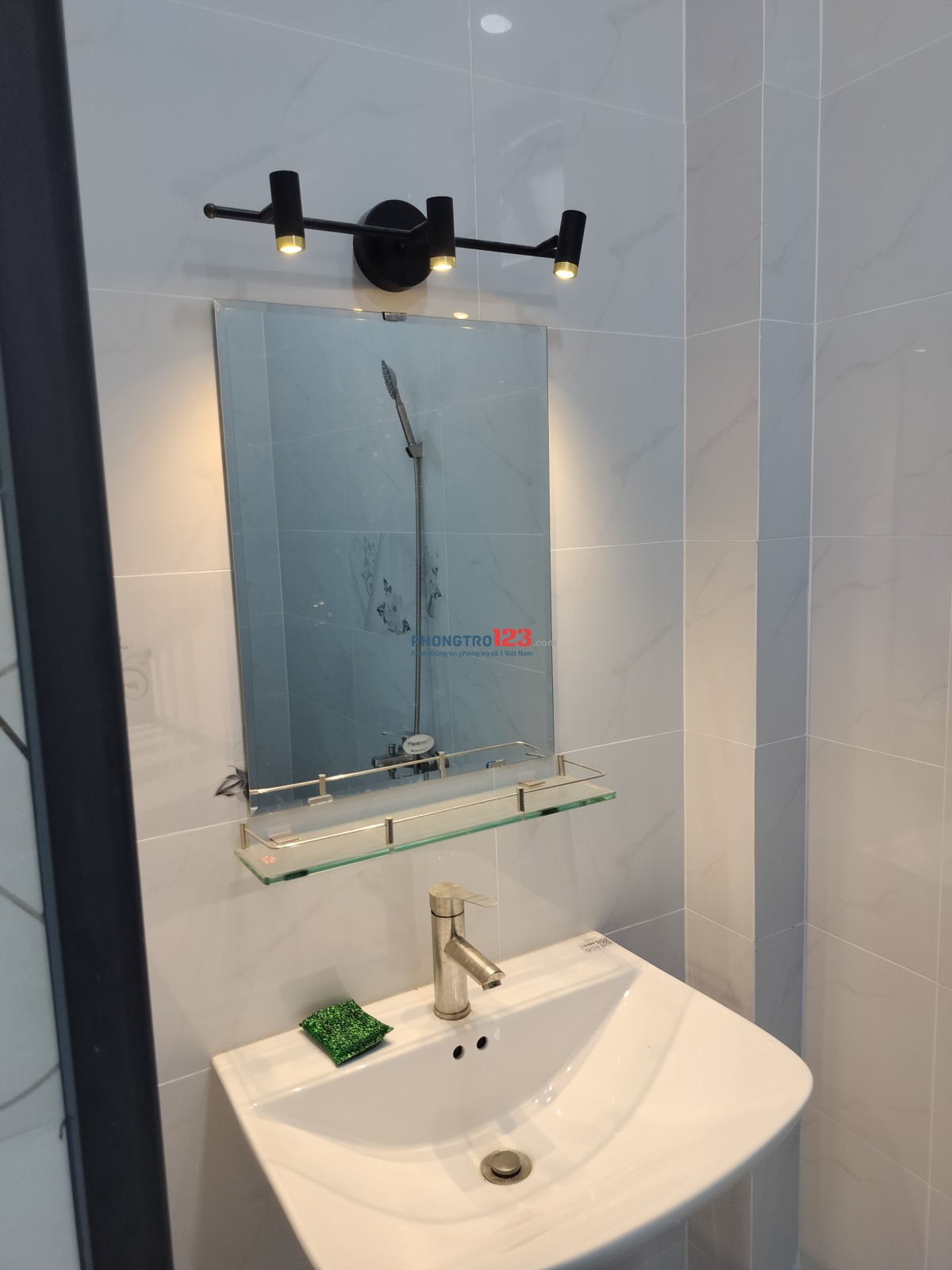 CHO THUÊ MẶT BẰNG (36m2) MỚI XÂY(GẦN ĐƯỜNG HẬU GIANG, QUẬN 6 - HẺM RỘNG)