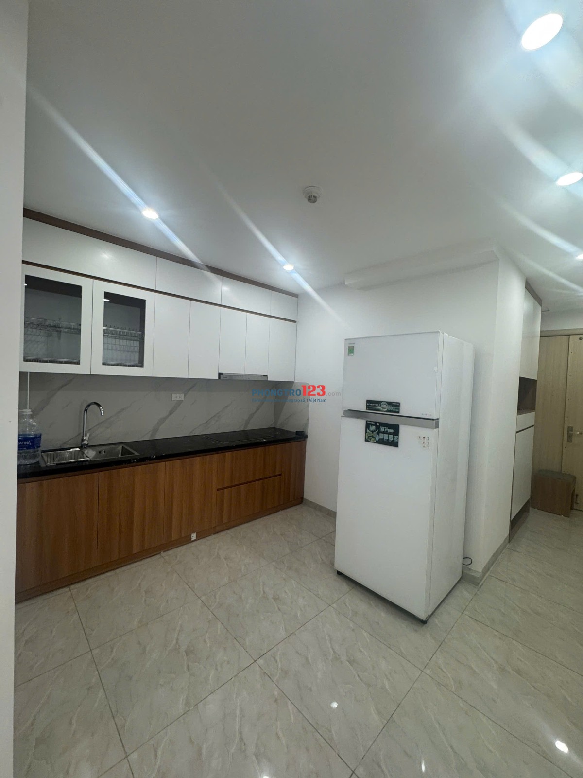 Chính chủ cho thuê căn hộ 3N1K tại Chung cư N02 Yên Hòa, Cầu Giấy, HN