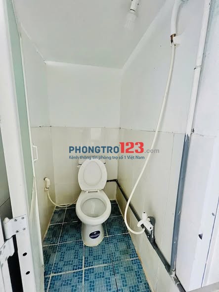 Phòng Gác cao zá 1tr6 Nguyễn Tri Phương Gần Làng Đại Học -Giờ Tự Do ko chung chủ