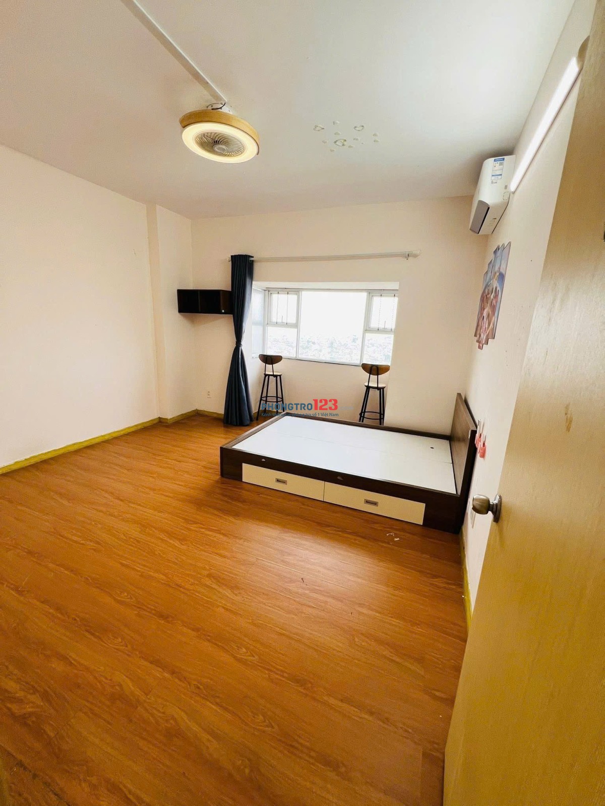 Chung cư Screc, 974A Trường Sa, Q3: 3p ngủ, NTCB, 15tr , 100m2.