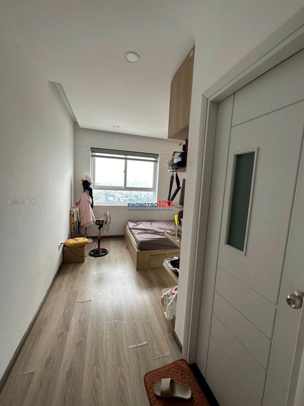 Căn hộ Screc Tower Trường Sa, Quận 3: 100m2, 3p ngủ, 2wc 15tr/th.