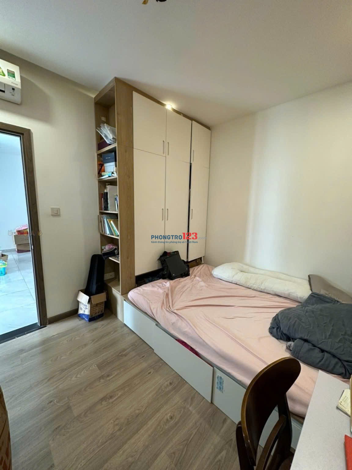 Căn hộ Screc Tower Trường Sa, Quận 3: 100m2, 3p ngủ, 2wc 15tr/th.