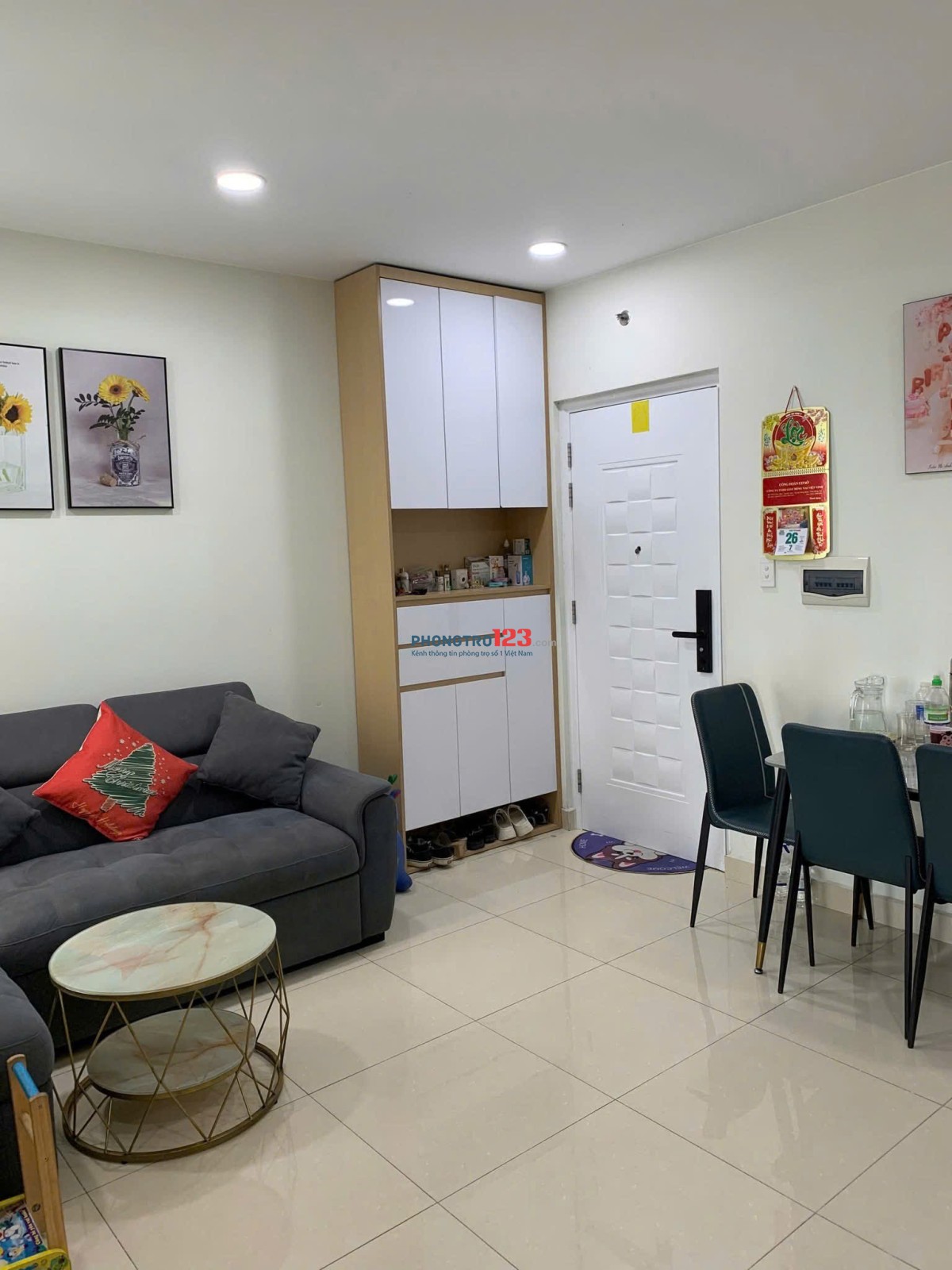 C/c Đặng Văn Ngữ, Phú Nhuận, Căn góc, 100m2, 3PN, 2WC, Giá 15tr/tháng.