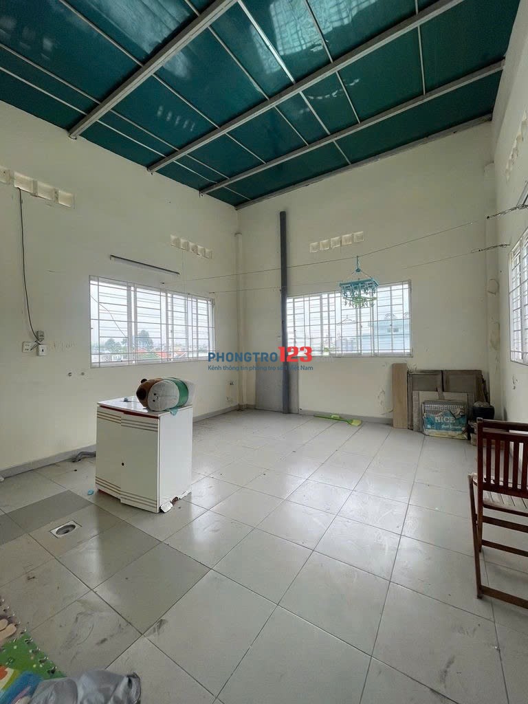 Cho thuê Nhà Nguyên căn CMT8 Q.10 gần chung cư Hà Đô đường xe tải lớn