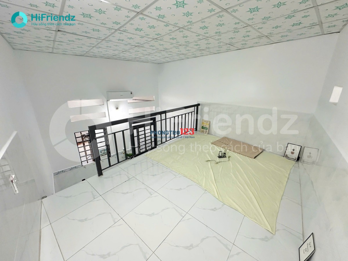 Cho thuê phòng trọ giá rẻ rộng 30m2 sẵn máy lạnh tại Lã Xuân Oai, Lê Văn Việt Quận 9