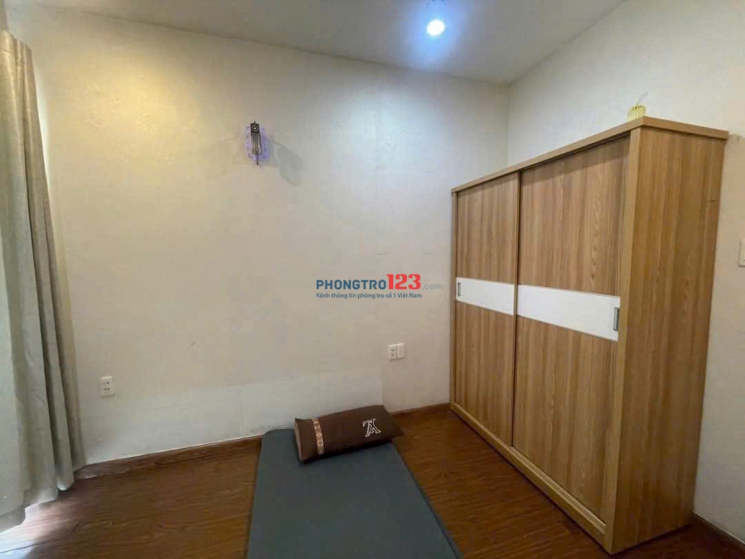 Chung cư 590, CMT8,P11, Quận 3:97m2,3p ngủ,2wc,NTCB, 15.5tr