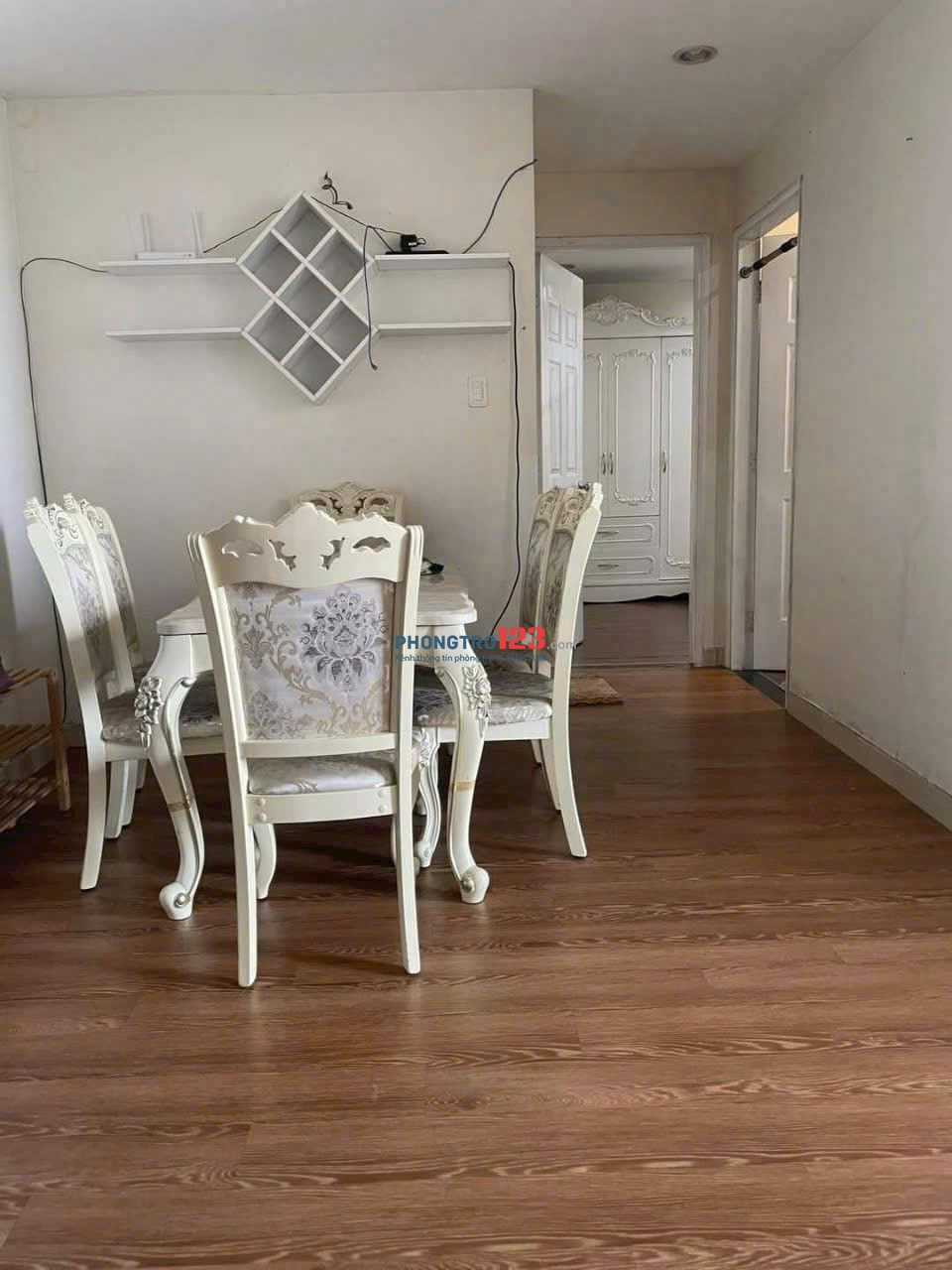 Chung cư 590, CMT8,P11, Quận 3:97m2,3p ngủ,2wc,NTCB, 15.5tr