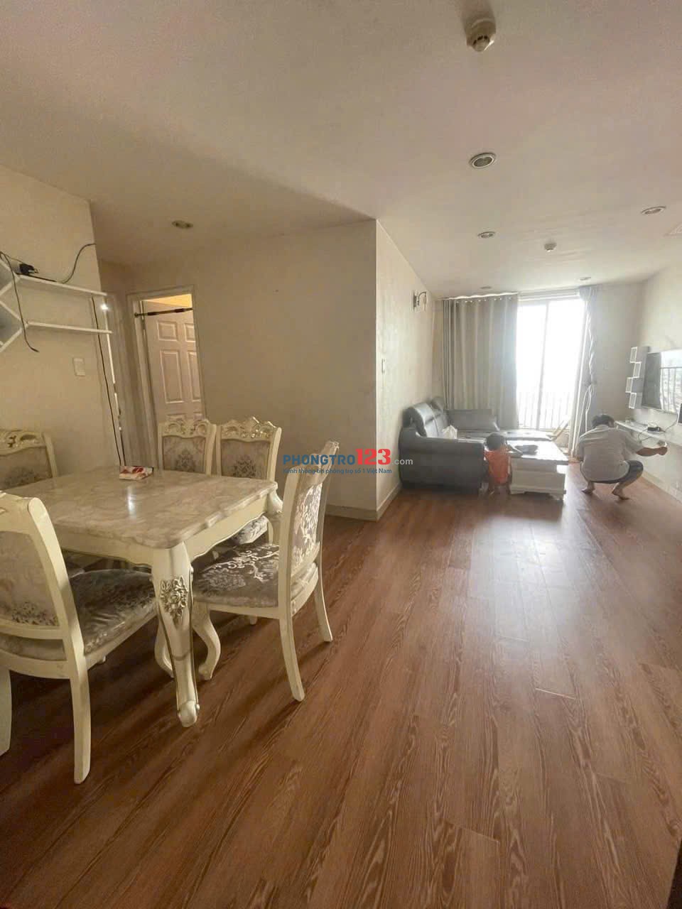 Chung cư 590, CMT8,P11, Quận 3:97m2,3p ngủ,2wc,NTCB, 15.5tr