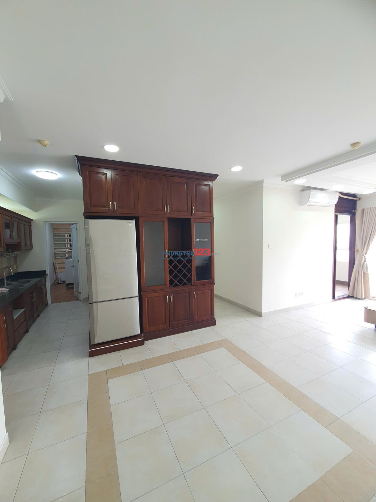 Chung cư Screc Tower, Trường Sa căn 3p ngủ rộng 105m2 chỉ 15,5tr/th