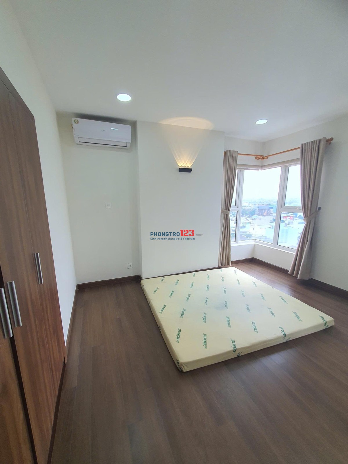 Chung cư Screc Tower, Trường Sa căn 3p ngủ rộng 105m2 chỉ 15,5tr/th