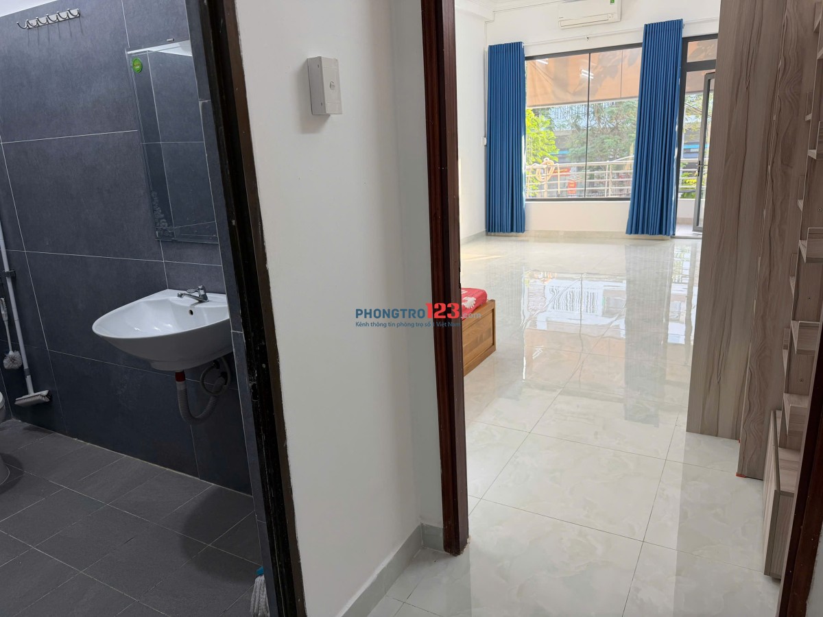 Phòng xịn Đặng Thuỳ Trâm, bao rộng (có ban công + nội thất)