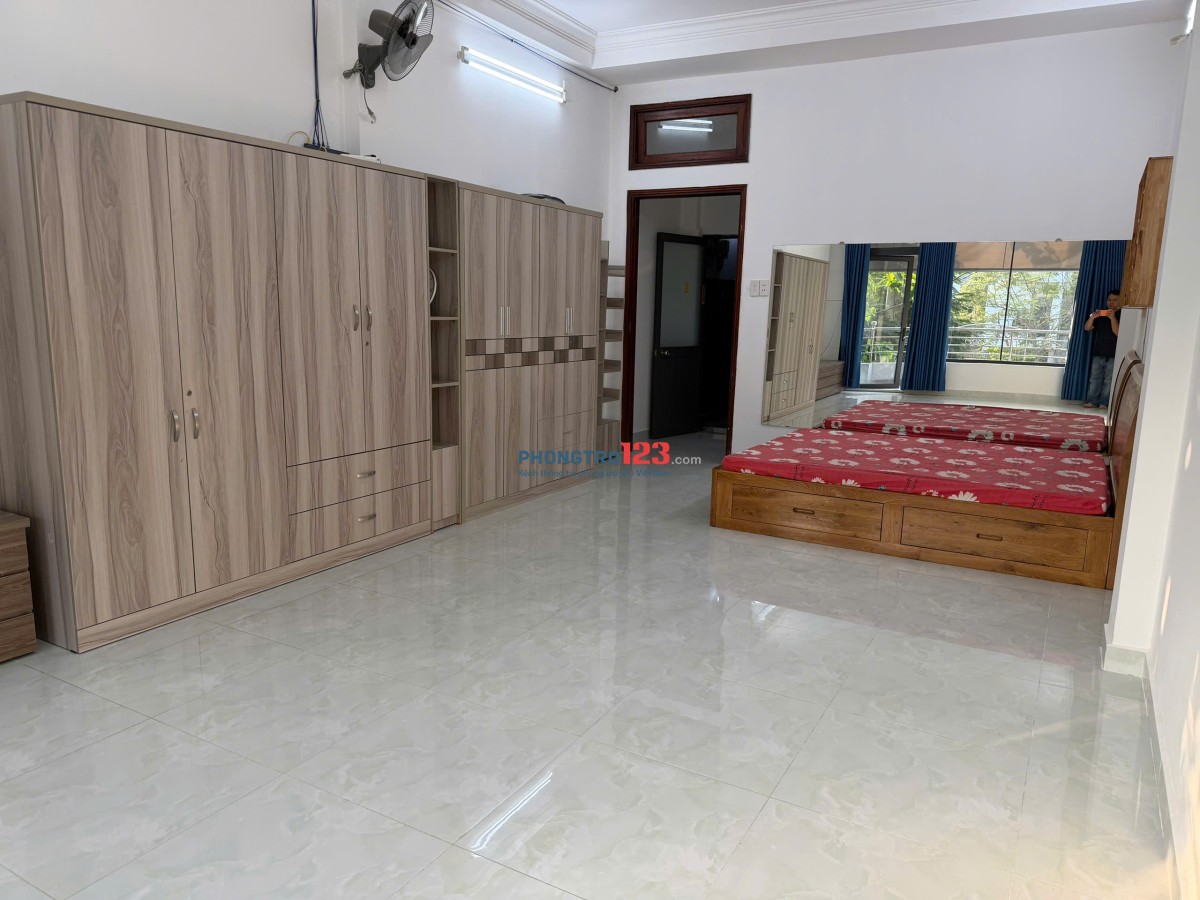 Phòng xịn Đặng Thuỳ Trâm, bao rộng (có ban công + nội thất)