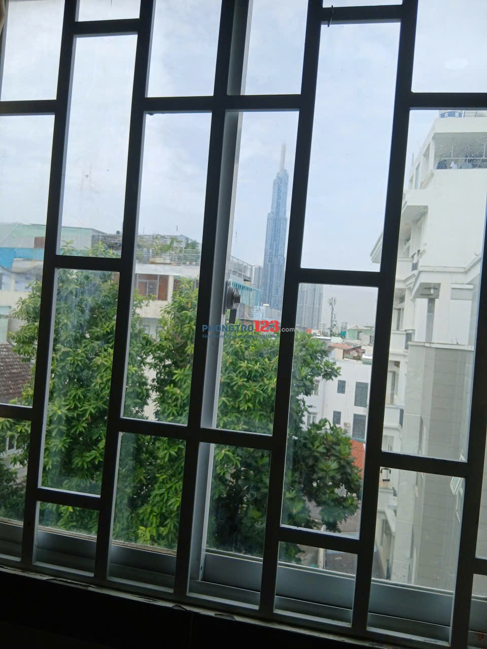 Cho thuê phòng mới đẹp, yên tĩnh, thoáng mát, tiện nghi, 26m2 tại TRUNG TÂM quận 2. Giá 5tr2/tháng