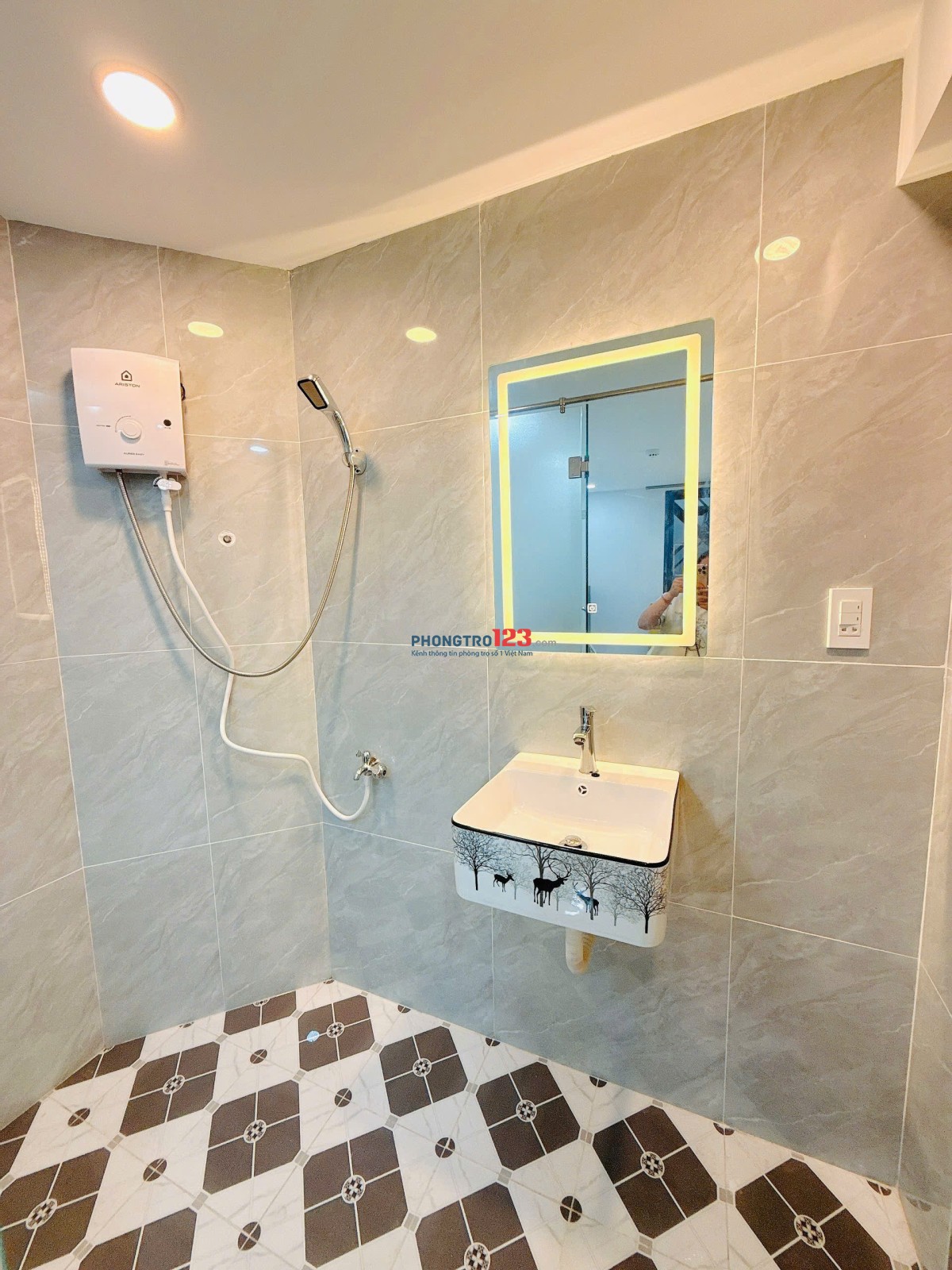 * Cho Thuê Căn Hộ Dịch Vụ Cao Cấp MẶT TIỀN Âu Dương Lân Q8. THANG Máy, Full NT, Mới Đẹp, Tự Do