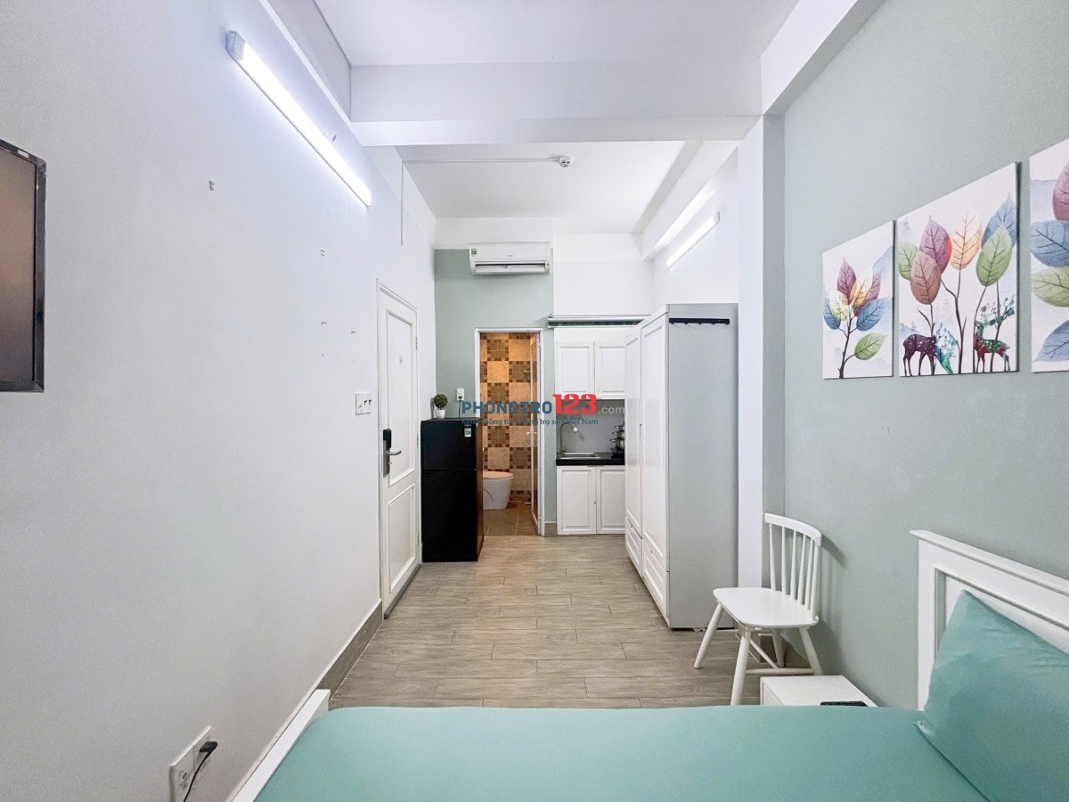 PHÒNG STUDIO FULL NỘI THẤT GẦN CV TAO ĐÀN