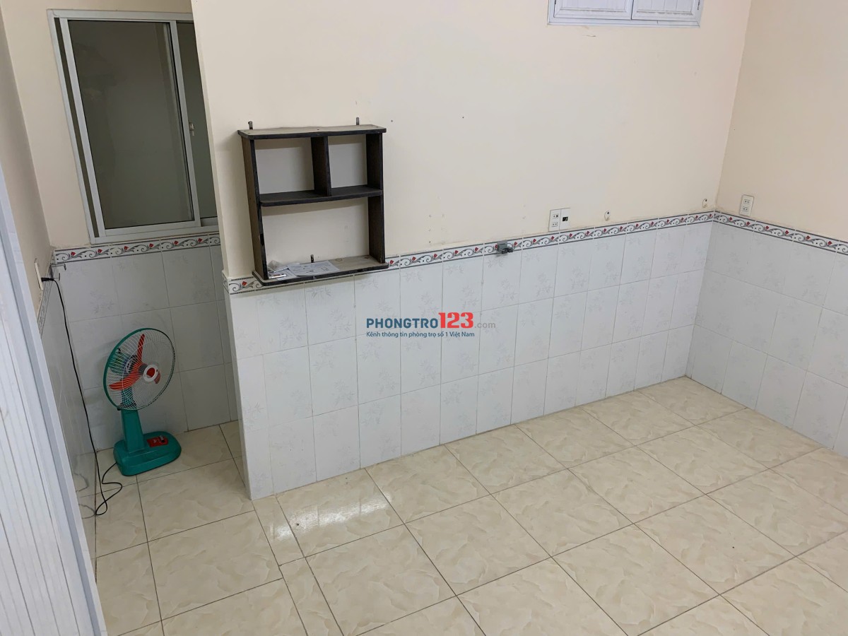 Cần cho thuê phòng trọ 24m2 ở Q.Bình Thạnh
