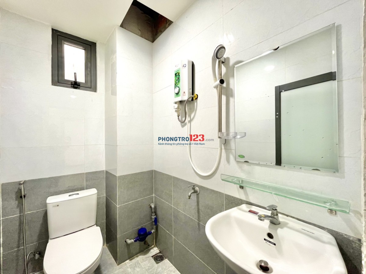 CĂN HỘ BAN CÔNG THOÁNG MÁT GẦN CHỢ HOÀNG HOA THÁM