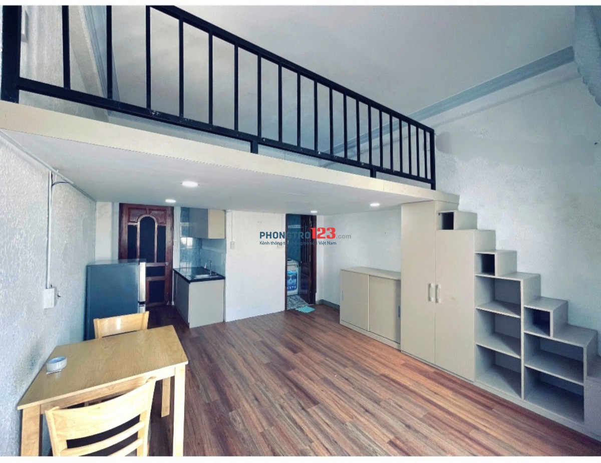 Thuê Phòng Trọ Gác Rộng Ban Công Ở Được 4 Người Lê Văn Duyệt Bình Thạnh Gần Cầu Bông Chợ Bà Chiểu Q1