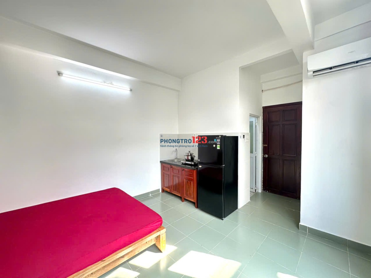 PHÒNG CỬA SỔ ĐỦ NỘI THẤT CÓ THANG MÁY - LÊ VĂN SỸ Q.3