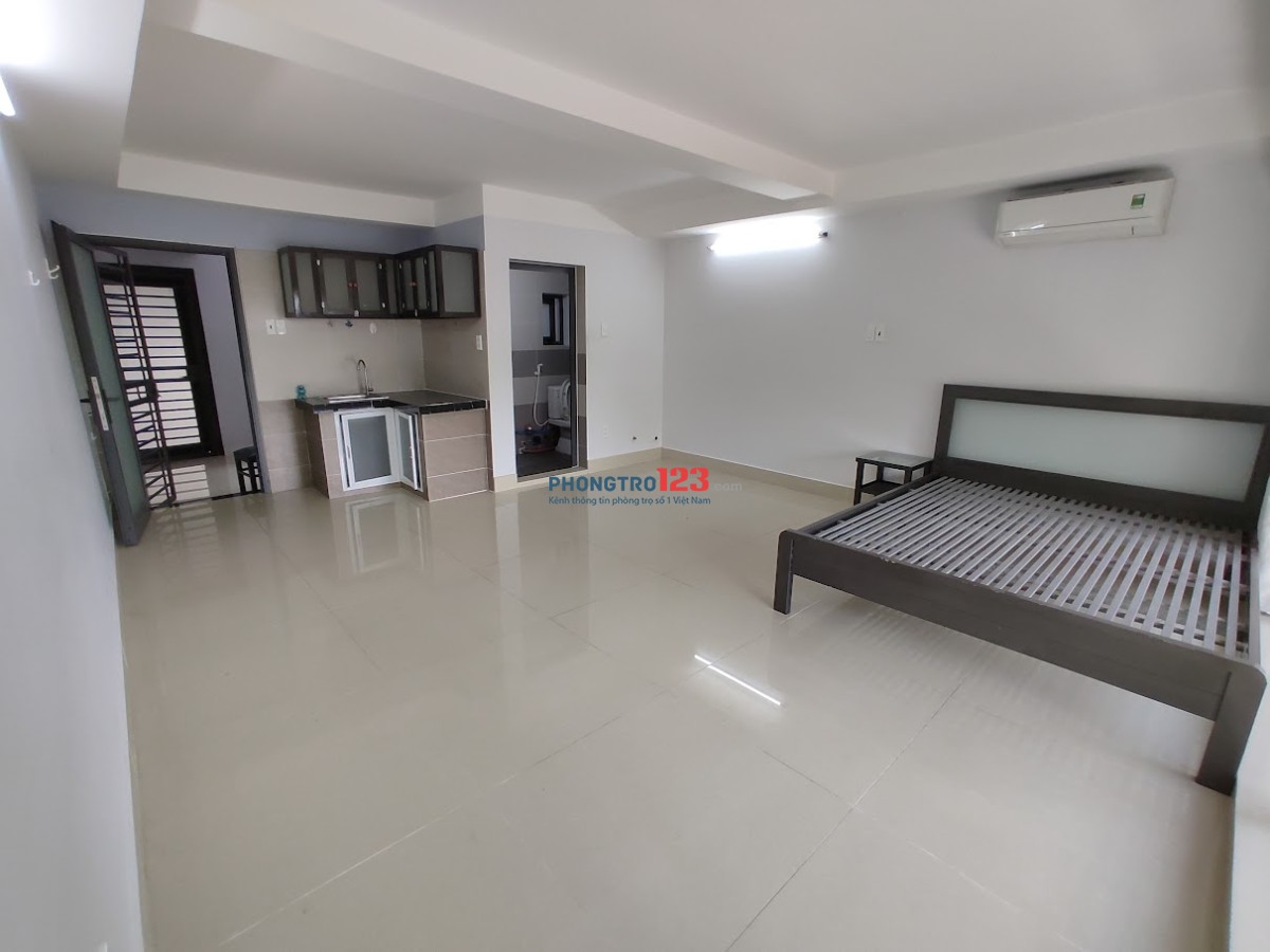 Phòng 25m2 - 3tr5 Cát Lái Q2 cũ