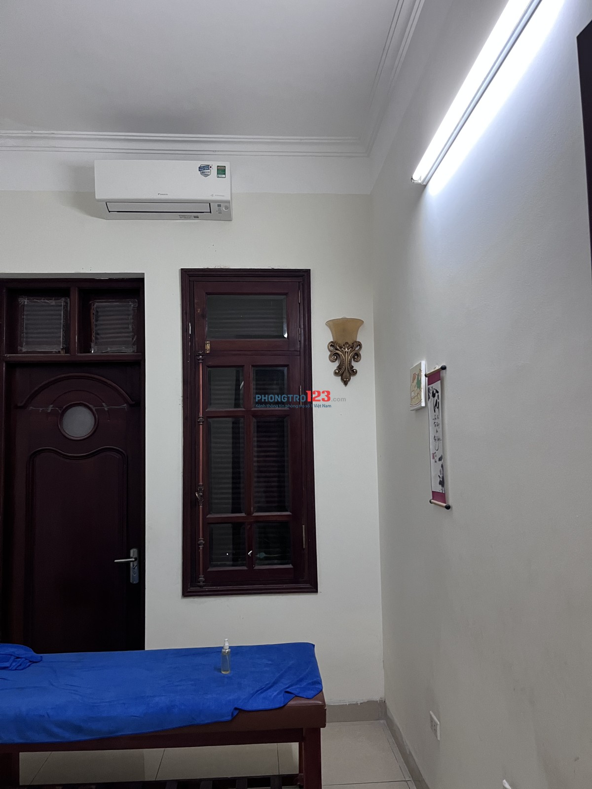 Phòng trọ cho thuê, cách trường đại học công nghiệp Nhổn 2km.