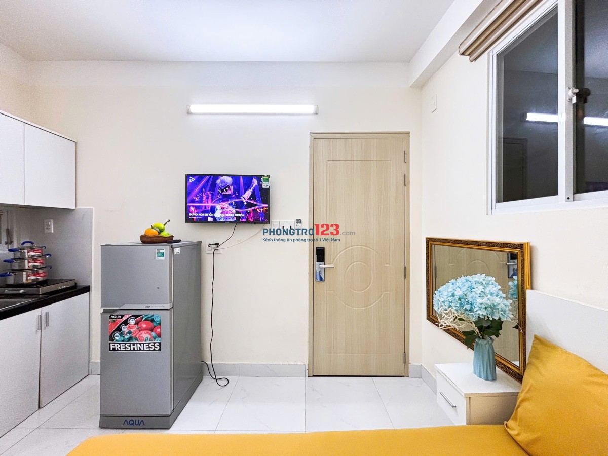 NGAY ĐH KINH TẾ, CV TAO ĐÀN - PHÒNG FULL NỘI THẤT CHỈ 4,5 TRIỆU