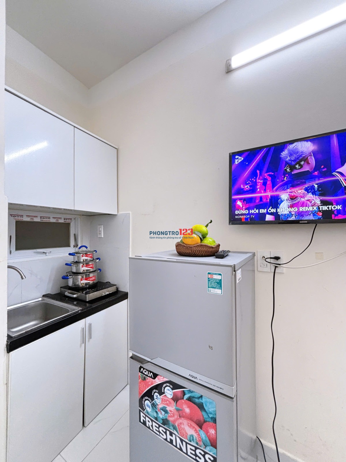 NGAY ĐH KINH TẾ, CV TAO ĐÀN - PHÒNG FULL NỘI THẤT CHỈ 4,5 TRIỆU