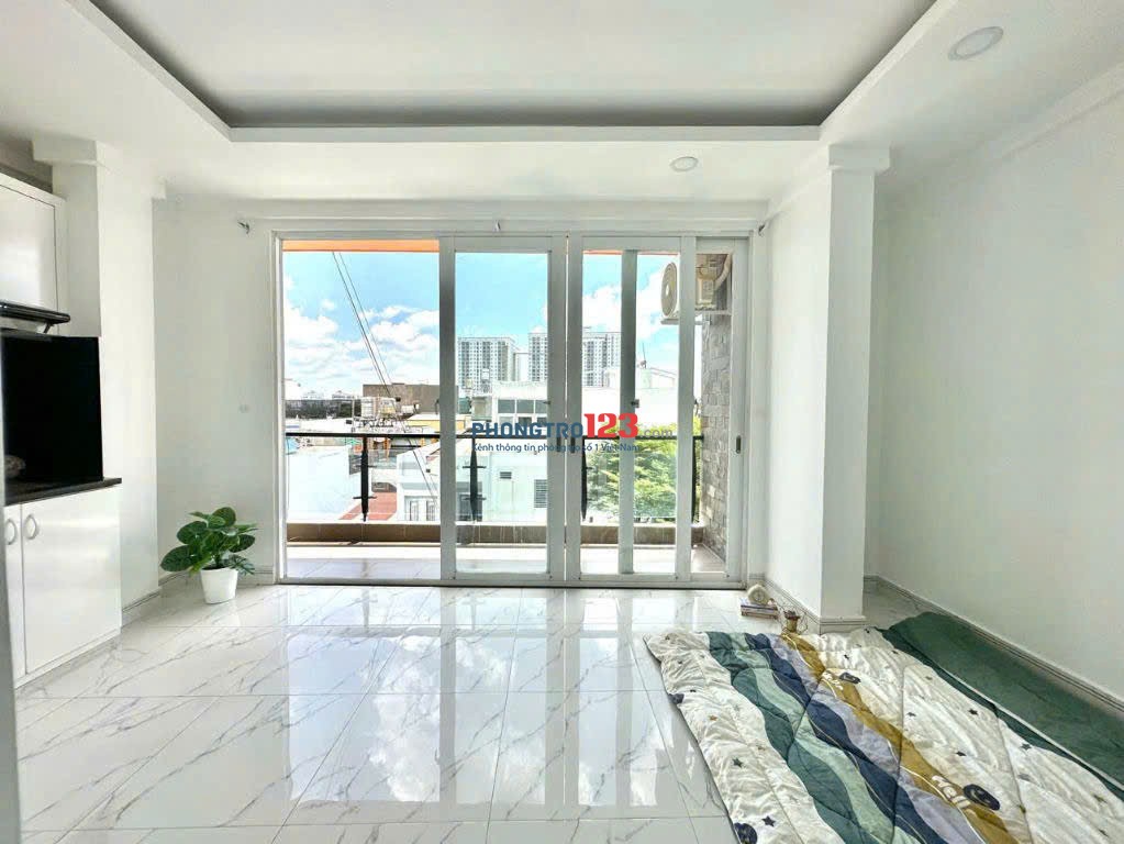 Em về quê cần pass gấp phòng ban công view siêu đẹp hỗ trợ giảm 700k tiền cọc