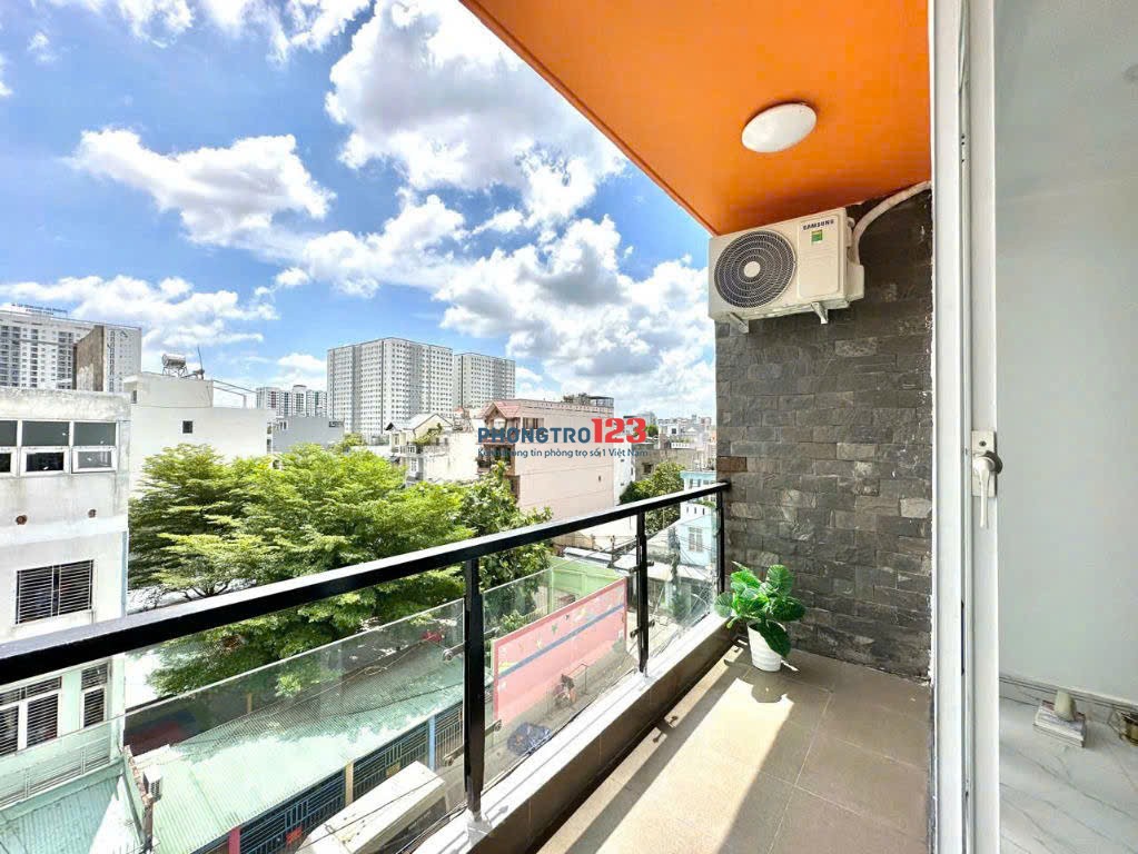 Em về quê cần pass gấp phòng ban công view siêu đẹp hỗ trợ giảm 700k tiền cọc