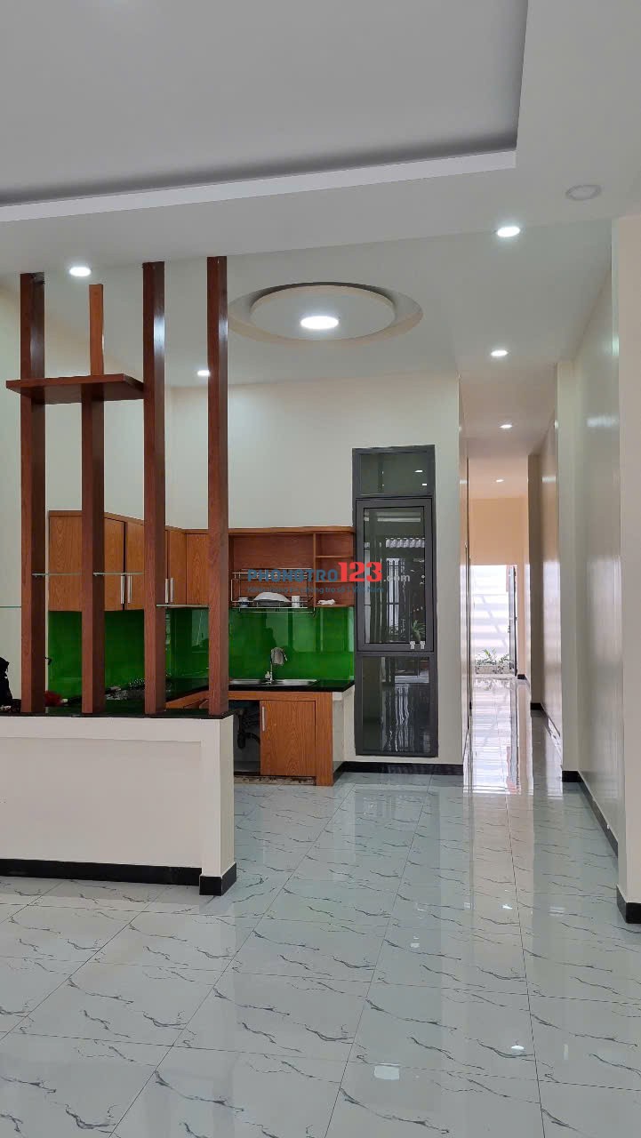 Nhà hẻm 6m, diện tích 104m2, 2 phòng ngủ, đường Trung Mỹ Tây 3, Q.12