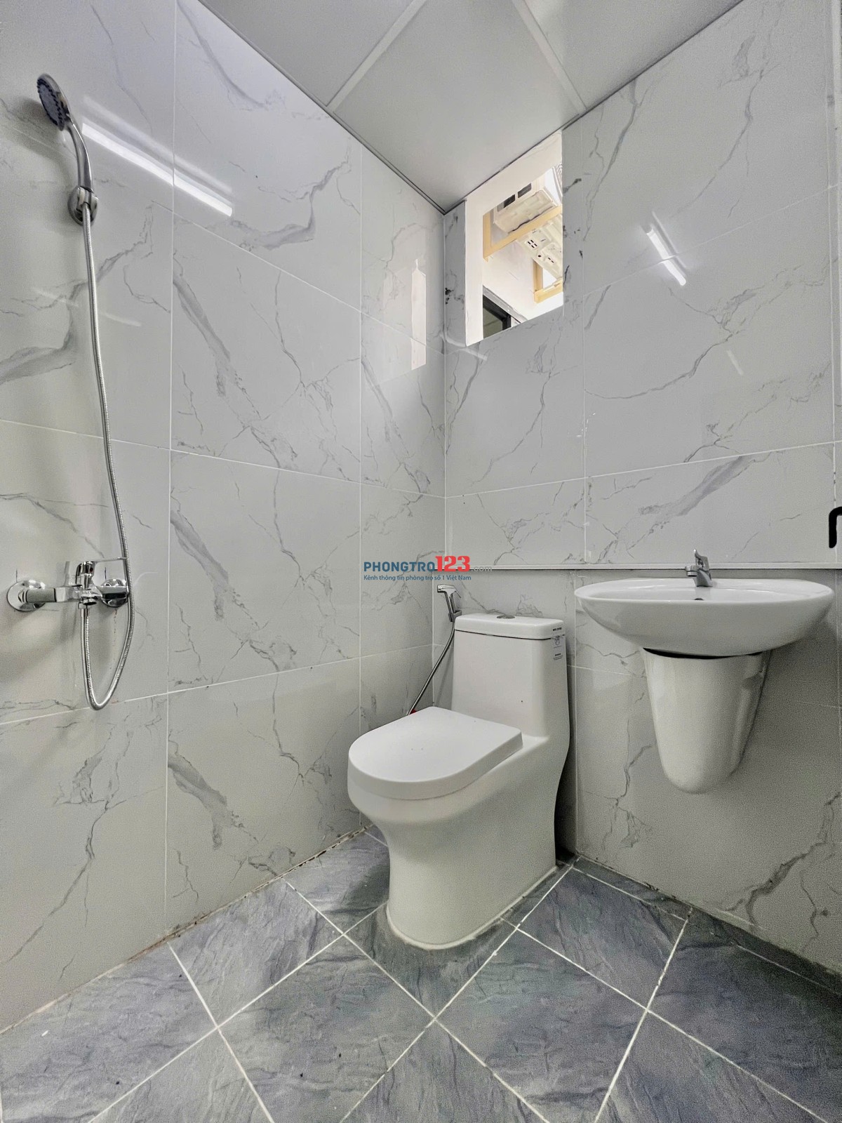 PHÒNG CỬA SỔ MỚI XÂY GẦN KHU CHẾ XUẤT - CẦU TÂN THUẬN