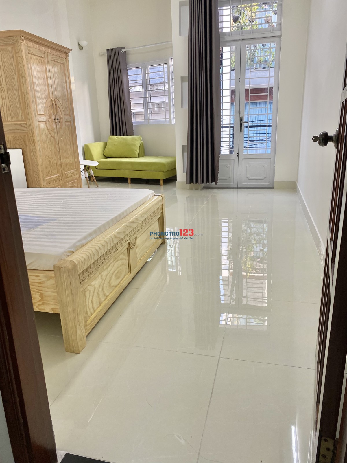 PHÒNG CHO THUÊ Đ. ĐIỆN BIÊN PHỦ GIÁP VÒNG XOAY NGUYỄN BĨNH KHIÊM MỚI LẦU 1 BAN CÔNG CỬA SỔ ĐÓN NẮNG