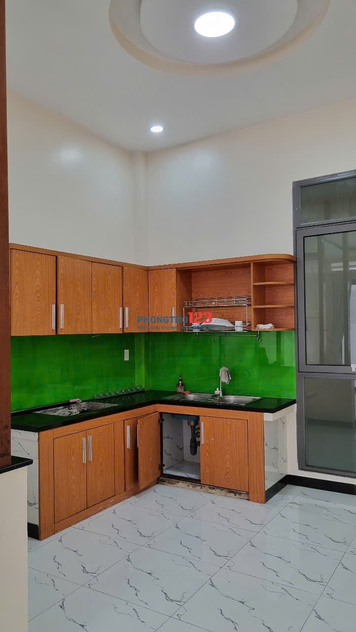 Nhà hẻm 6m, diện tích 104m2, 2 phòng ngủ, đường Trung Mỹ Tây 3, Q.12