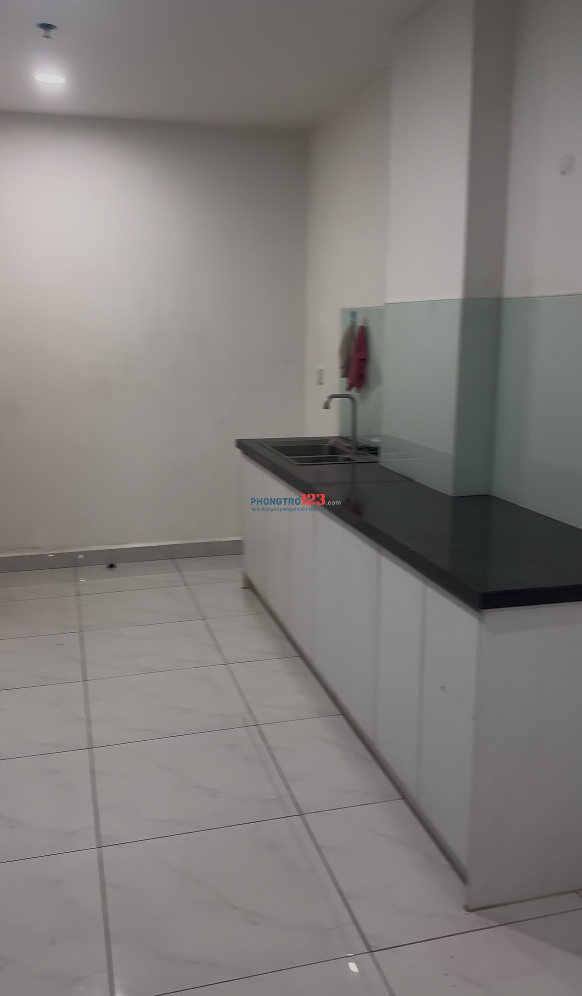 Cho thuê căn 2pn1wc, ngay làng đại học, nhà trống ở liền