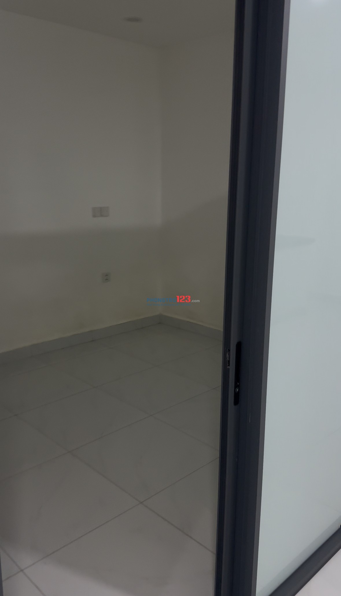 Cho thuê căn 2pn1wc, ngay làng đại học, nhà trống ở liền