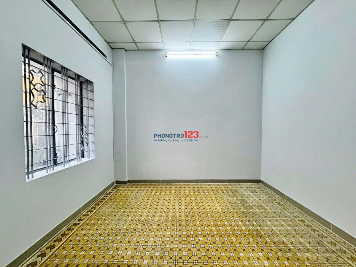 Nhà 1 Trệt 1 Lầu, 2 Phòng Ngủ, 2 WC, Khu Sân Bay Và Công Viên Gia Định