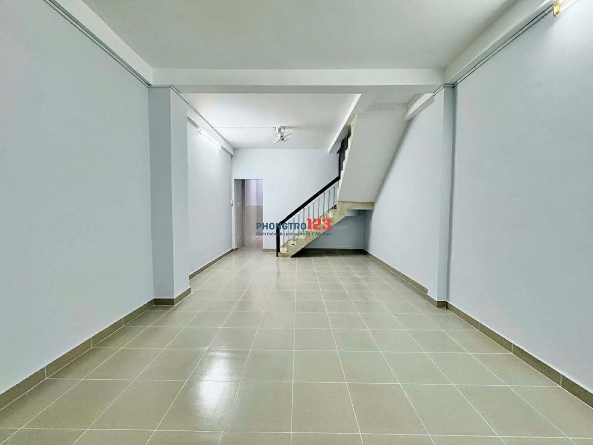 Nhà 1 Trệt 1 Lầu, 2 Phòng Ngủ, 2 WC, Khu Sân Bay Và Công Viên Gia Định