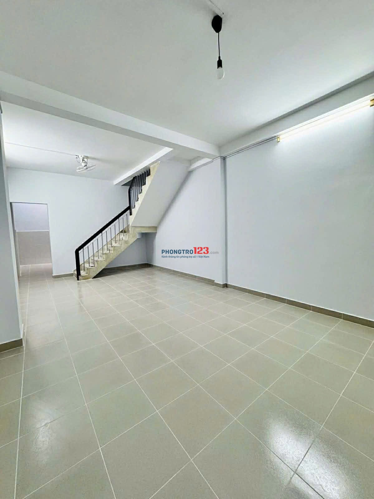 Nhà 1 Trệt 1 Lầu, 2 Phòng Ngủ, 2 WC, Khu Sân Bay Và Công Viên Gia Định