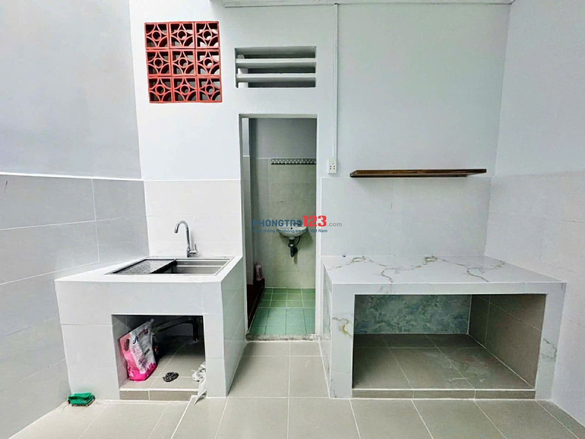 Nhà 1 Trệt 1 Lầu, 2 Phòng Ngủ, 2 WC, Khu Sân Bay Và Công Viên Gia Định