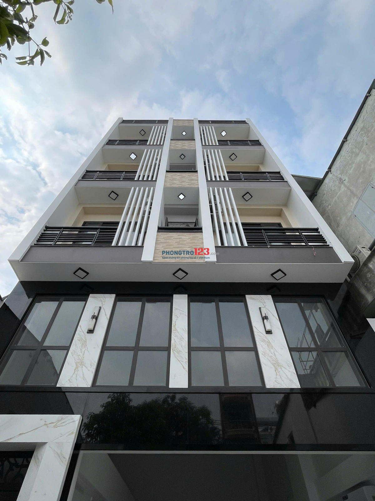 DUPLEX MỚI XÂY GIÁ TỐT NGAY NGÃ TƯ BẢY HIỀN GIÁP Q10