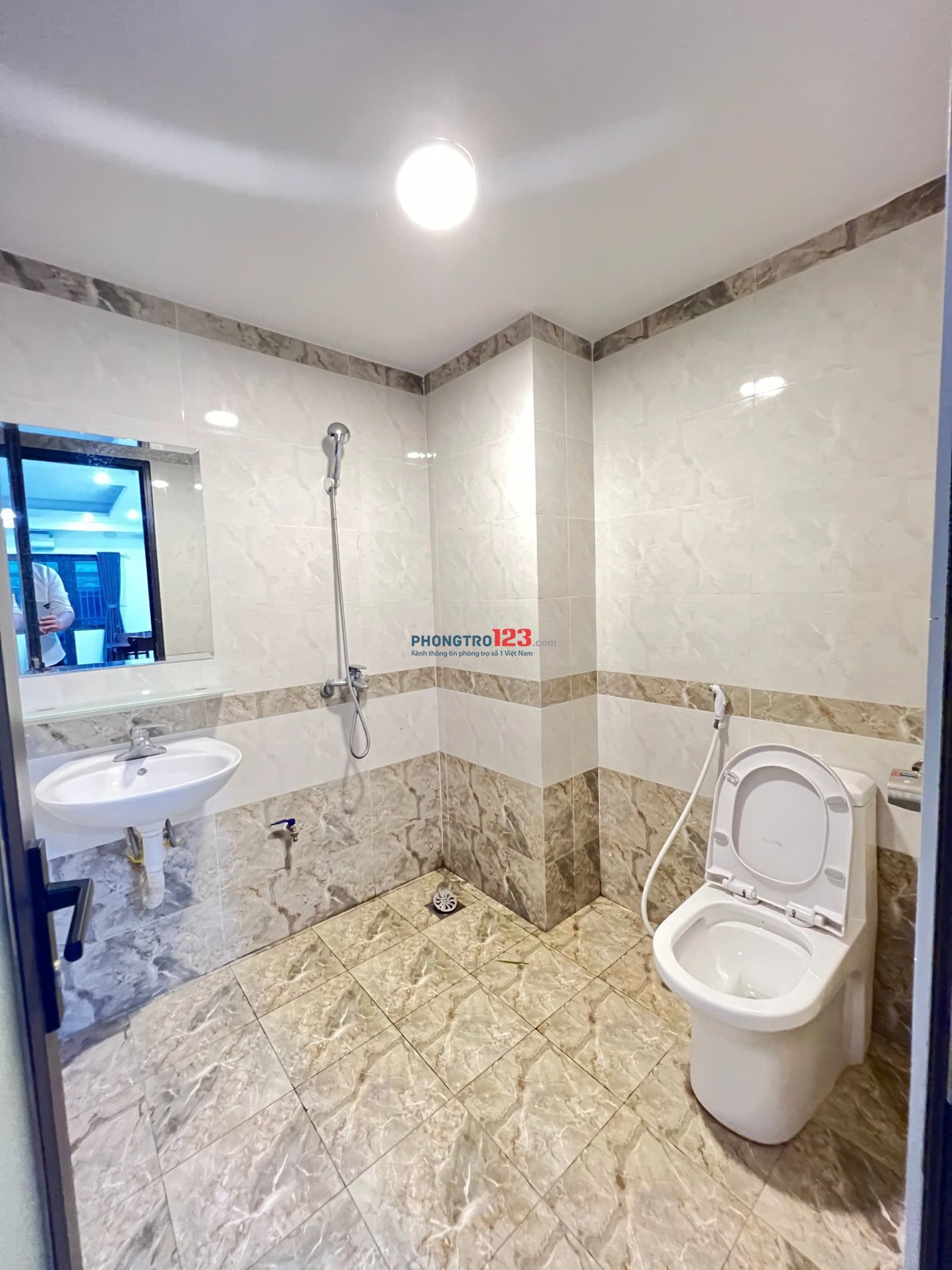 CHO THUÊ CCMN/STUDIO KHU VỰC TÂN MAI (HN)