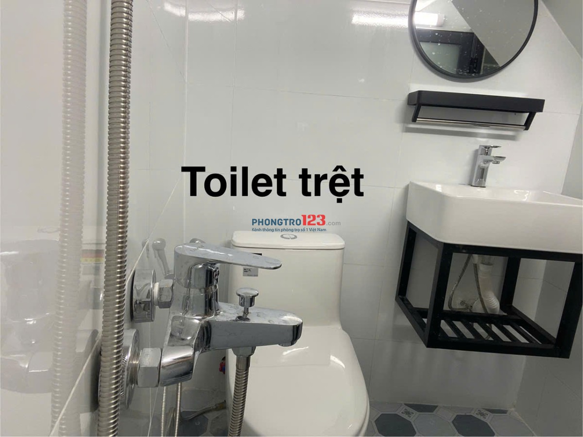 Cho thuê nhà nguyên căn mới xây 1 trệt 1 lầu, có sẵn nội thất cơ bản, khu vực an ninh tốt.