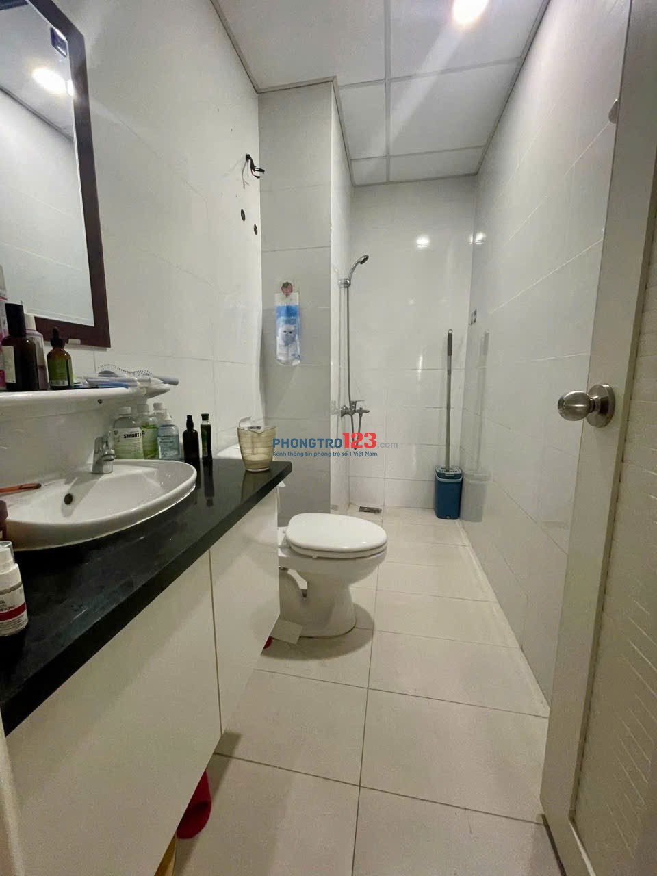 Chung cư Screc Tower, Coopmart Trường Sa, Q3: 100m2, 3p ngủ, 15triệu