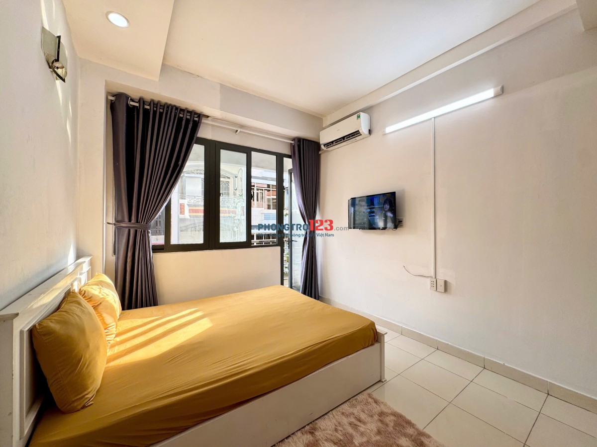 PHÒNG BAN CÔNG CÓ THANG MÁY GẦN VẠN HẠNH MALL