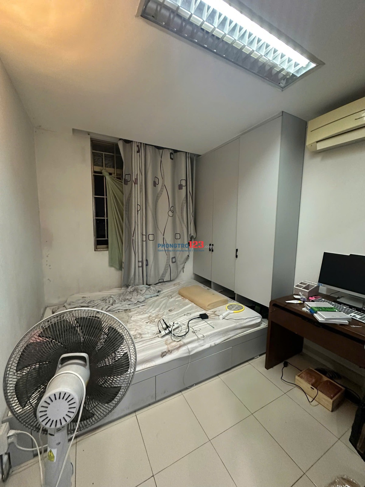 Chung cư Screc , P12, Q3, CĂN GÓC , 3PN, 2WC, 97m2, giá 15tr/tháng.