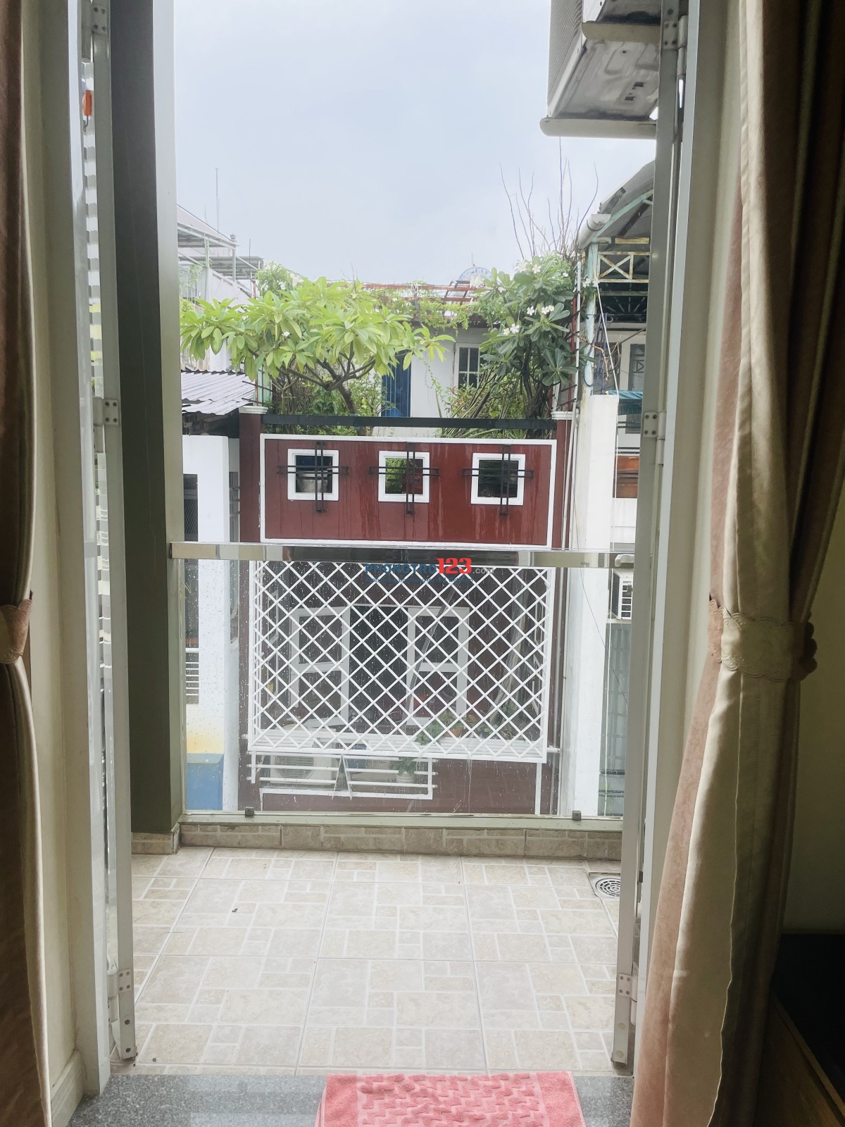4.500.000vnd…FURNISHED and SERVICED ROOMS! Ms. Kim 0903004118 (Tan Binh dist.)