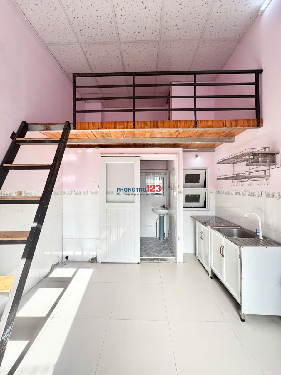 Có gác 25m2 phòng mới đẹp ngay ngã 4 Thủ Đức, đường Hoàng Diệu 2