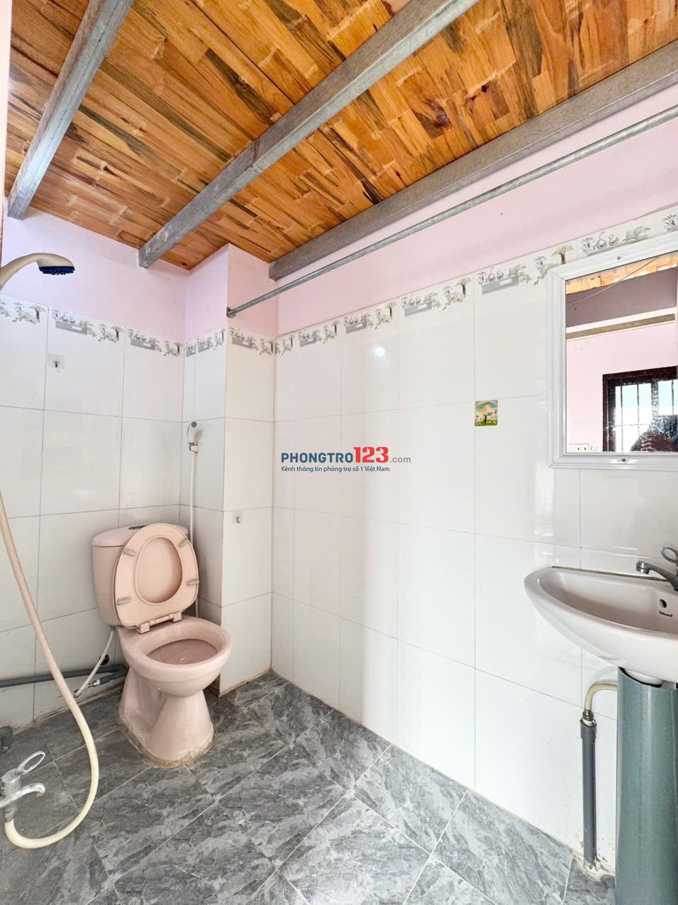 Có gác 25m2 phòng mới đẹp ngay ngã 4 Thủ Đức, đường Hoàng Diệu 2